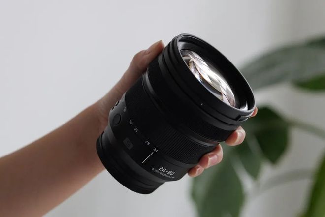 及大光圈变焦镜头LUMIX S 24-60mm F28松下推出全画幅无反相机LUMIX S1M2S1M2E(图3)